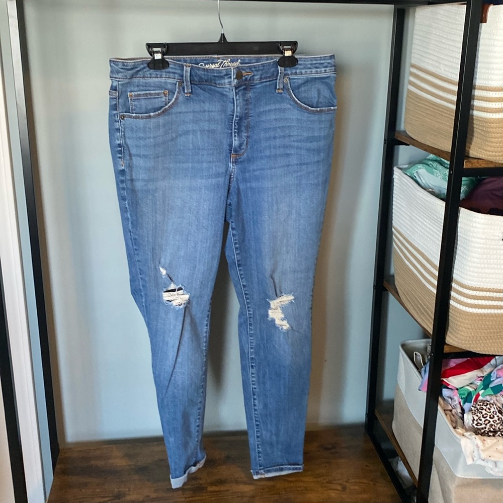 Universal thread Jeans